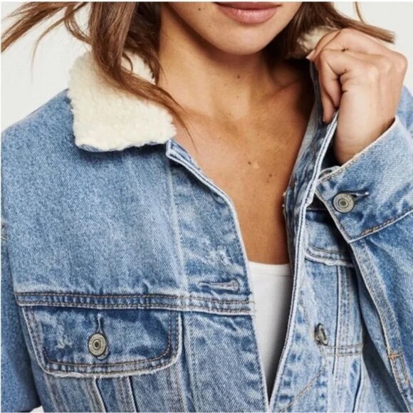 Abercrombie & Fitch Sherpa Collar Denim Jacket Cropped Boxy Unfinished Hem XS - Picture 4 of 7